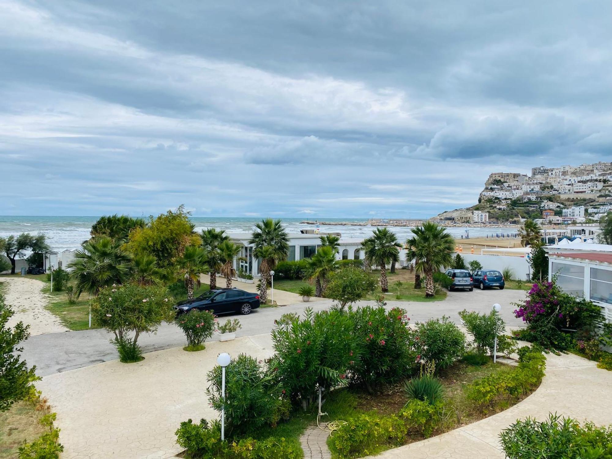 Hotel Corona Beach Peschici Exterior foto